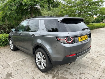 Used Land Rover Discovery Sport 2017 for sale - 79049459: Photo