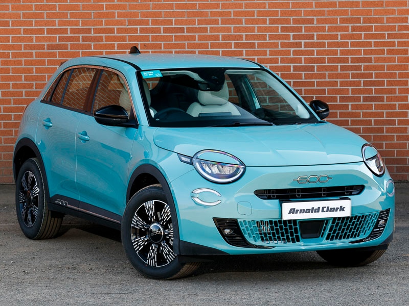 Used Fiat 600 2025 for sale - 76112964: Photo 1