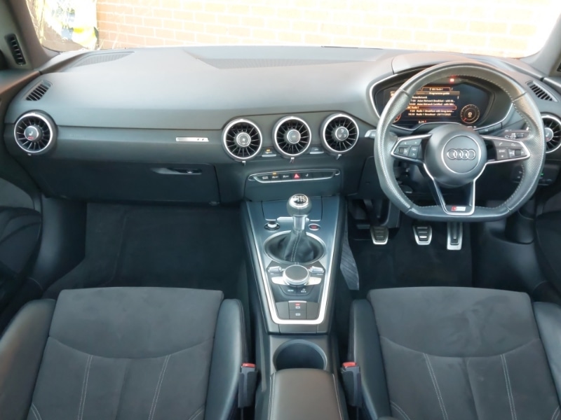 Used Audi TT 2017 for sale - 76651631: Photo 2