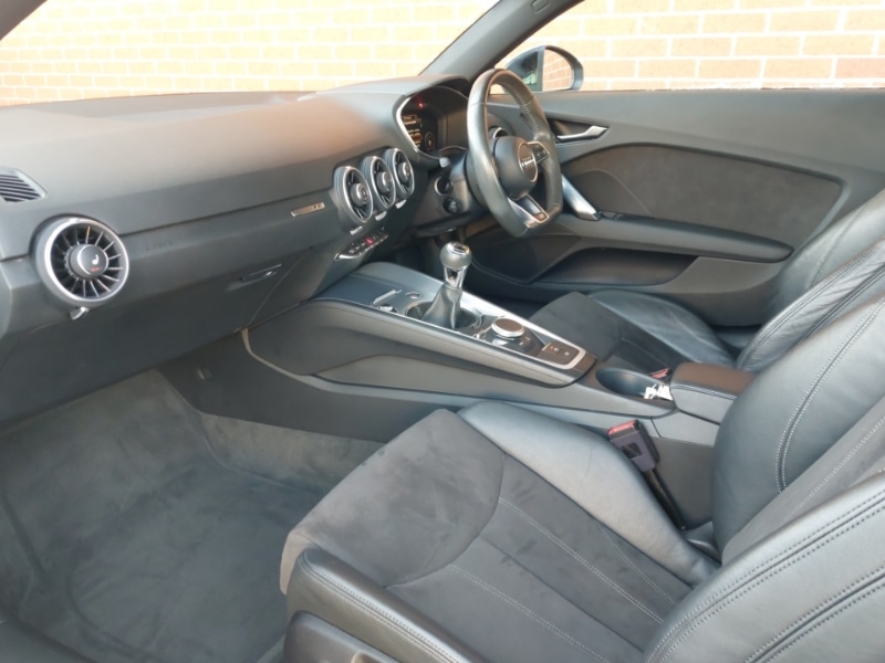 Used Audi TT 2017 for sale - 76651631: Photo 5