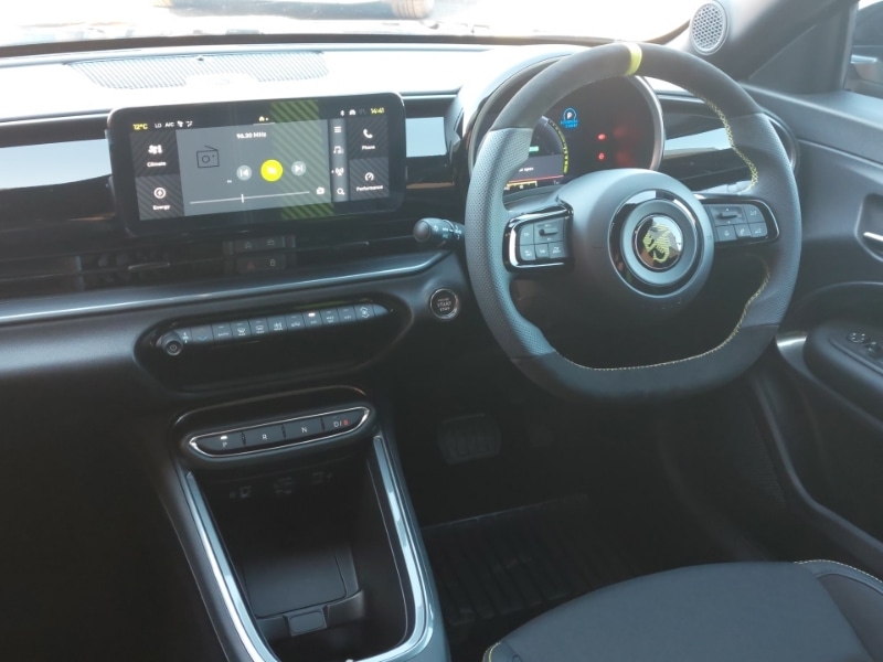 Used Abarth 600e 2025 for sale - 76055314: Photo 14