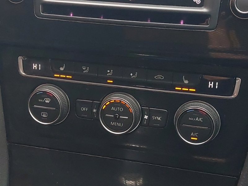 Used Volkswagen Golf 2017 for sale - 77300123: Photo 14