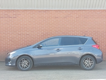 Used Toyota Auris 2015 for sale - 79400998: Photo