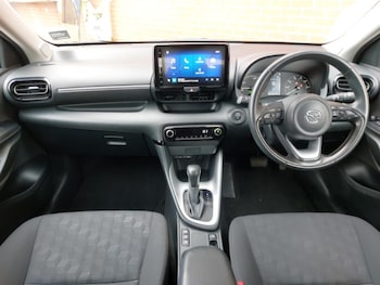 Used Mazda Mazda2 HYBRID 2024 for sale - 76668789: Photo