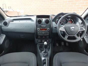 Used Dacia Duster 2017 for sale - 79546291: Photo