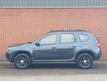 Used Dacia Duster 2017 for sale - 79546291: Photo