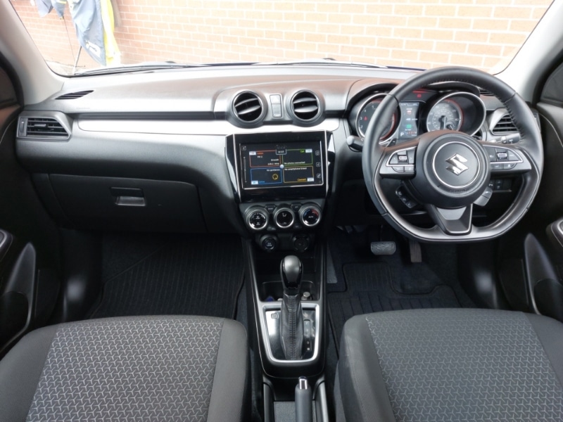 Used Suzuki Swift 2023 for sale - 77119128: Photo 2