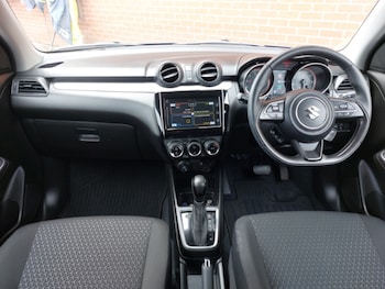 Used Suzuki Swift 2023 for sale - 77119128: Photo