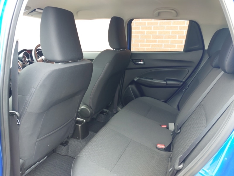 Used Suzuki Swift 2023 for sale - 77119128: Photo 6