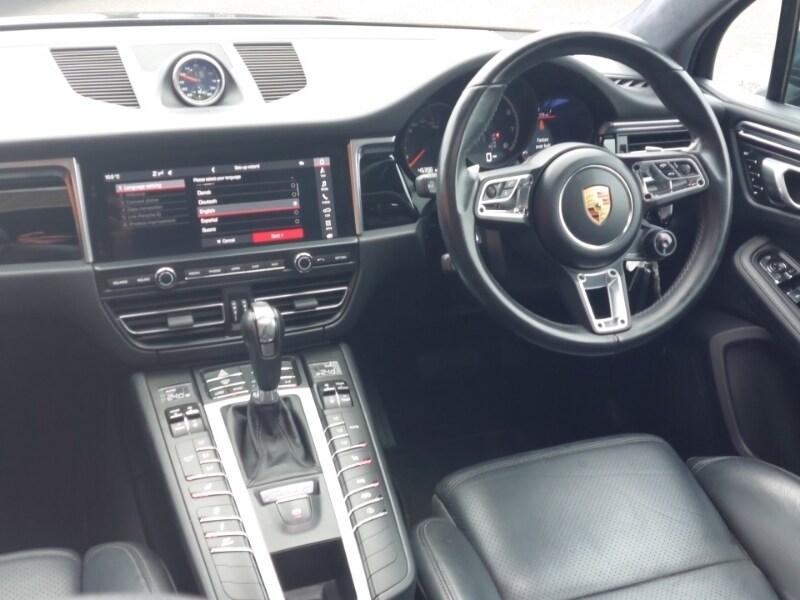 Used Porsche Macan 2020 for sale - 77606099: Photo 14