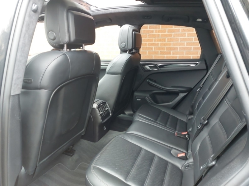 Used Porsche Macan 2020 for sale - 77606099: Photo 6