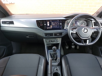Used Volkswagen Polo 2018 for sale - 78756923: Photo