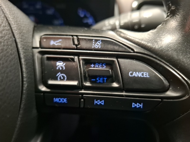 Used Toyota Yaris Cross 2022 for sale - 76915554: Photo 13