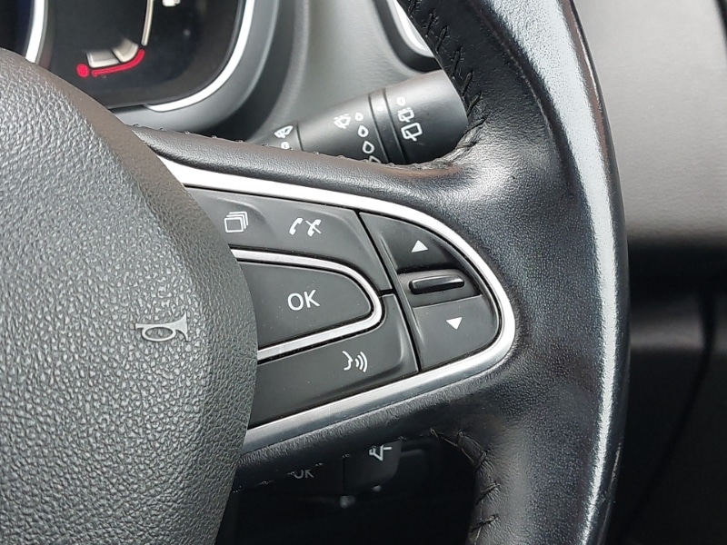 Used Renault Grand Scenic 2017 for sale - 77852559: Photo 10