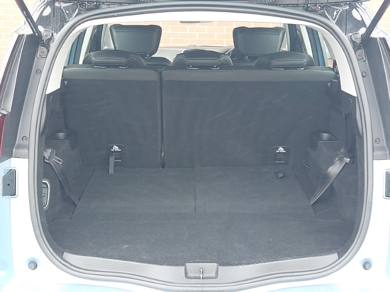 Used Renault Grand Scenic 2017 for sale - 77852559: Photo 15