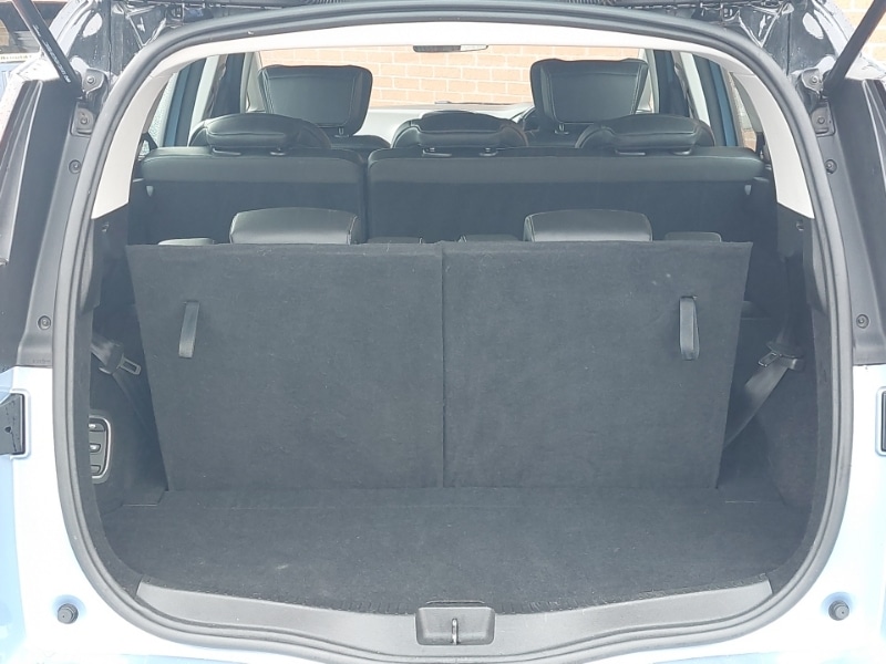 Used Renault Grand Scenic 2017 for sale - 77852559: Photo 8