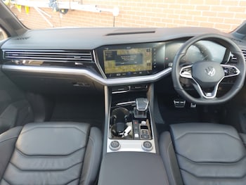 Used Volkswagen Touareg 2023 for sale - 78642798: Photo