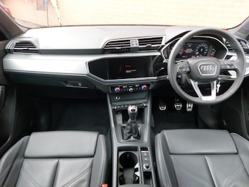 Used Audi Q3 2024 for sale - 76199199: Photo 2