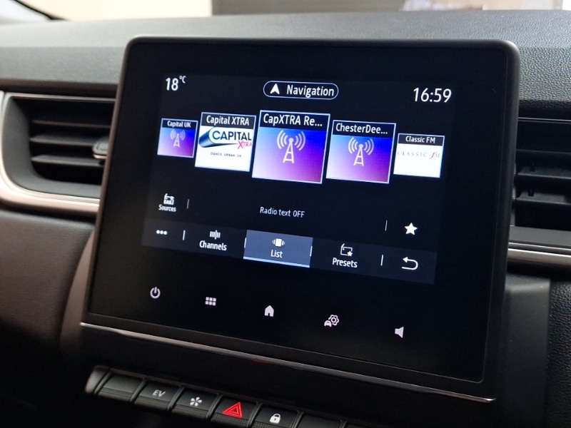 Used Renault Captur 2023 for sale - 76435335: Photo 15