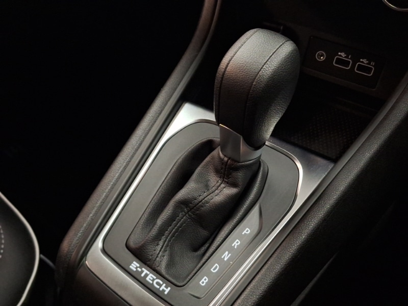 Used Renault Captur 2023 for sale - 76435335: Photo 17