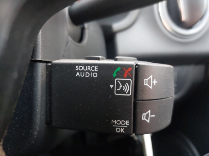 Used Dacia Sandero Stepway 2019 for sale - 76699934: Photo 16