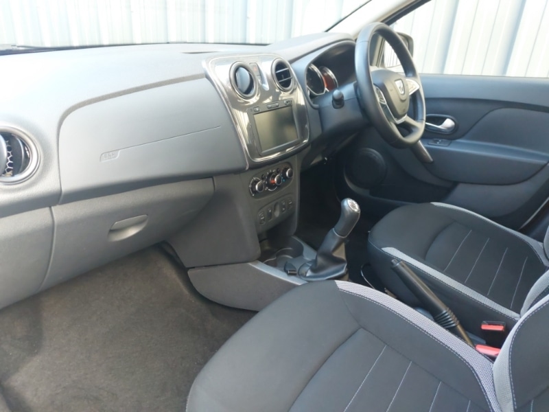 Used Dacia Sandero Stepway 2019 for sale - 76699934: Photo 5