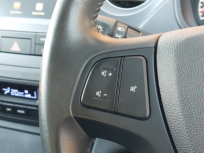 Used Hyundai i10 2018 for sale - 77797511: Photo 11