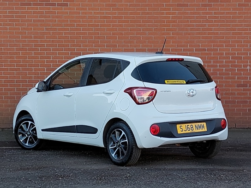 Used Hyundai i10 2018 for sale - 77797511: Photo 3