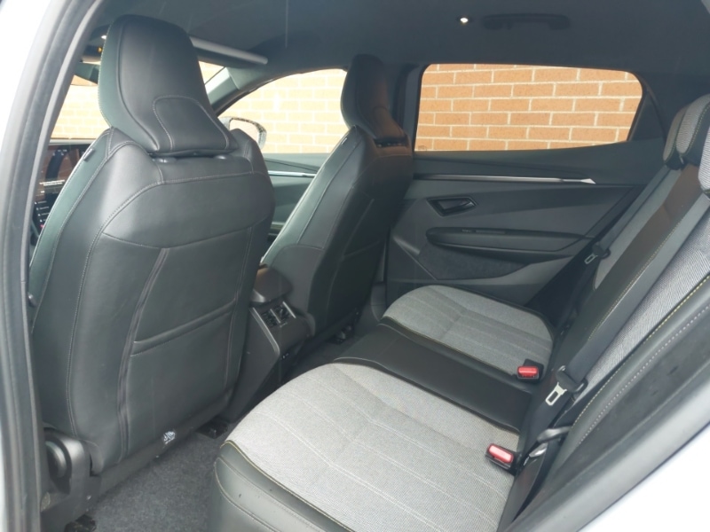 Used Renault Megane E Tech 2024 for sale - 76125460: Photo 6