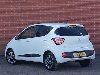 Used Hyundai i10 2018 for sale - 78546701: Photo