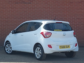 Used Hyundai i10 2016 for sale - 79263654: Photo