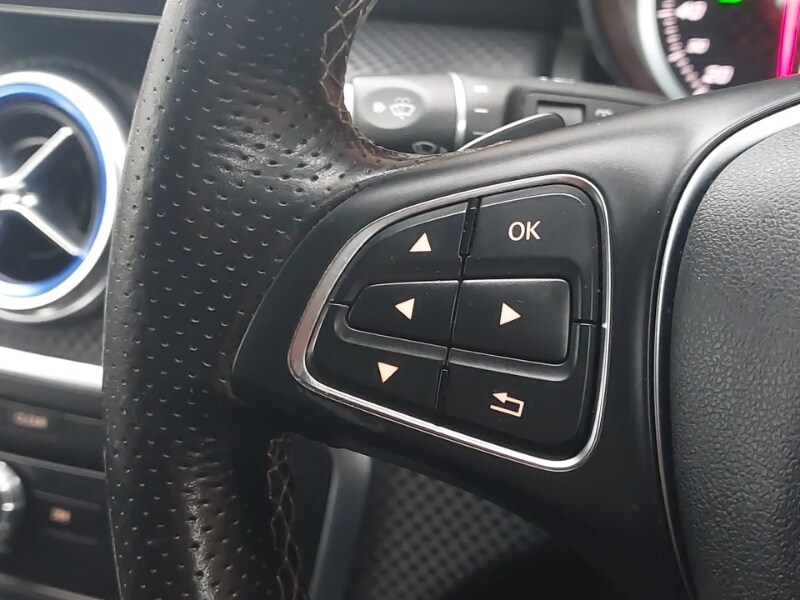 Used Mercedes-Benz A-Class 2018 for sale - 77716937: Photo 11