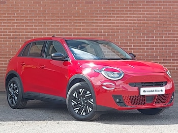 2025 - 115kW Red 54kWh 5dr Auto
