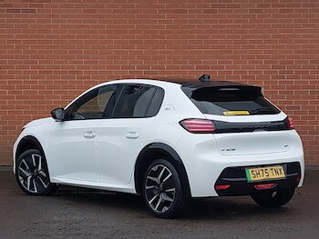 Used Peugeot 208 2025 for sale - 77678103: Photo