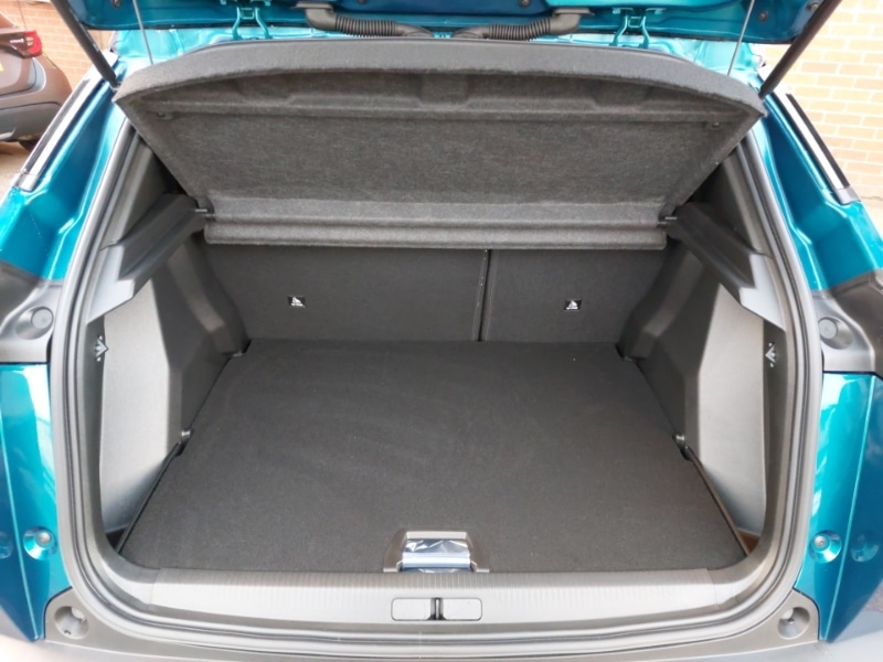 Used Peugeot 2008 2025 for sale - 77105589: Photo 8