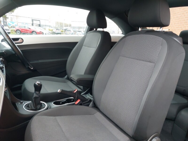 Used Volkswagen Beetle 2016 for sale - 77503242: Photo 12