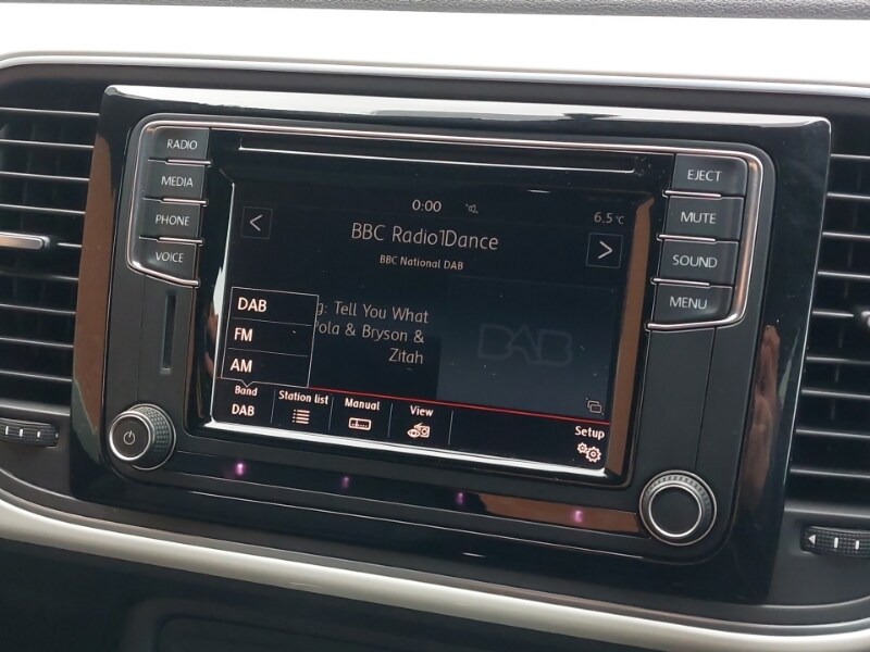 Used Volkswagen Beetle 2016 for sale - 77503242: Photo 16