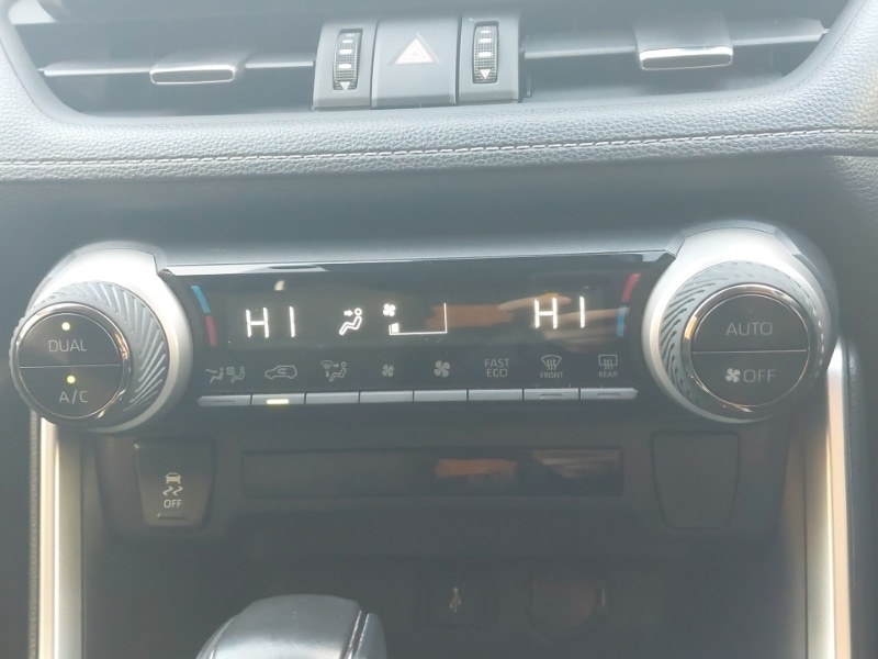 Used Toyota RAV4 2022 for sale - 76556539: Photo 13