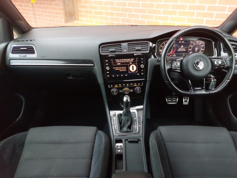 Used Volkswagen Golf 2019 for sale - 77448909: Photo 2