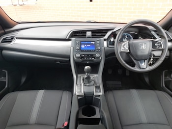 Used Honda Civic 2018 for sale - 78441738: Photo