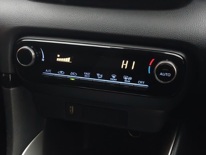 Used Toyota Yaris 2022 for sale - 77012571: Photo 15