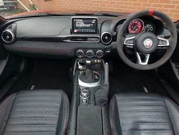 Used Abarth 124 Spider 2019 for sale - 78247221: Photo
