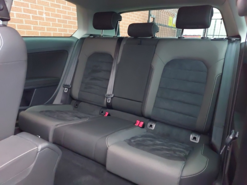 Used Volkswagen Golf 2016 for sale - 77777284: Photo 6