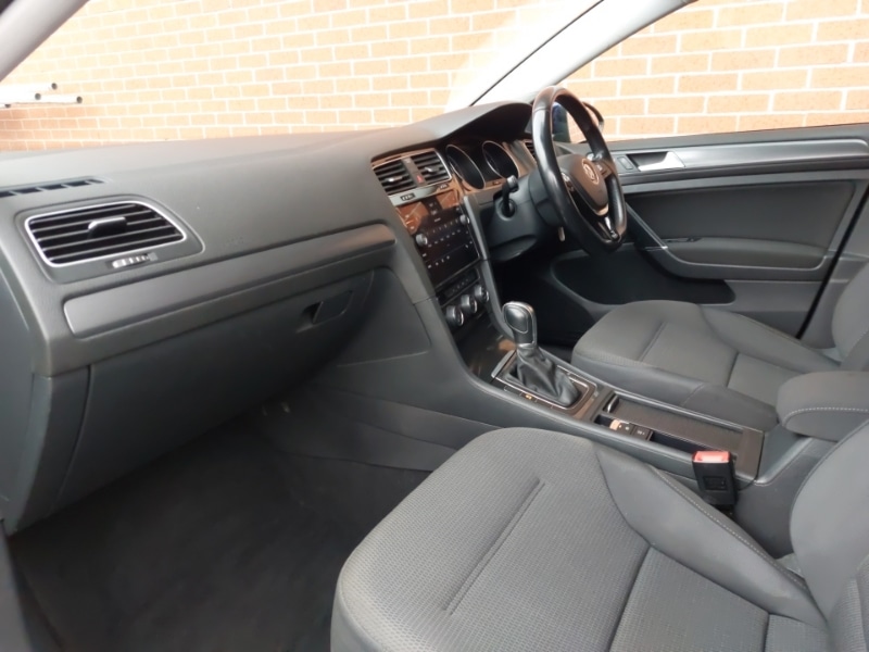 Used Volkswagen Golf 2018 for sale - 77518357: Photo 5