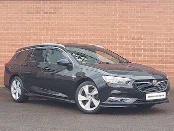 Vauxhall - Insignia