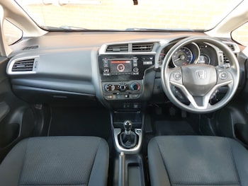 Used Honda Jazz 2018 for sale - 78006201: Photo