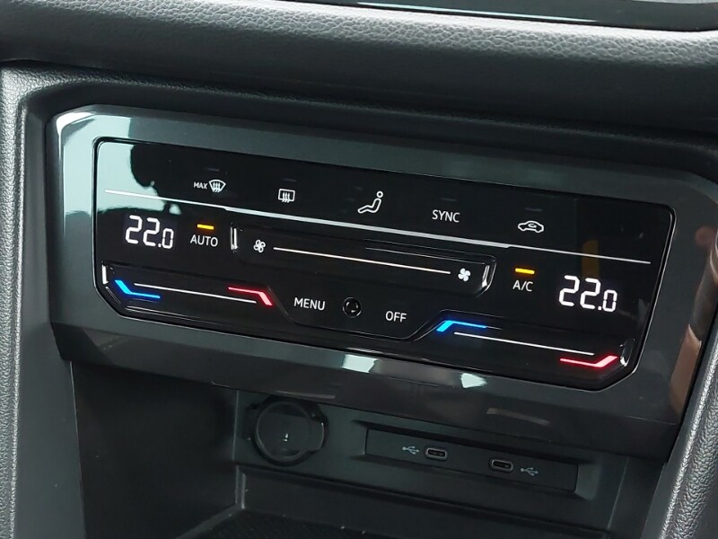 Used Volkswagen Tiguan 2021 for sale - 76221140: Photo 16