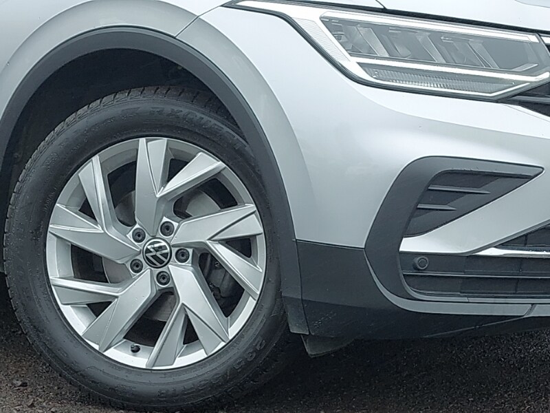 Used Volkswagen Tiguan 2021 for sale - 76221140: Photo 9