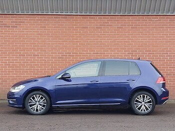 Used Volkswagen Golf 2018 for sale - 77611022: Photo