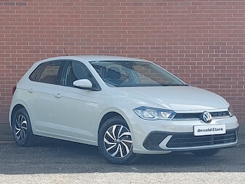 2023 - 1.0 TSI Life 5dr